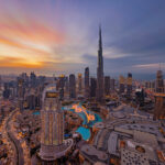 غياب السياح في دبي يعرّض آلاف الموظفين ذوي الأجور المنخفضة لخطر فقدان عملهم