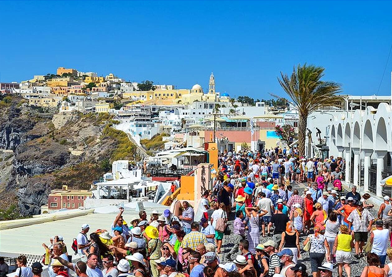 اليونان ضمن أفضل الوجهات الأوروبية لصيف 2026 وسط انتعاش قوي للطلب السياحي