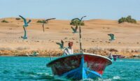 قرية "دارك" الإيرانية: وجهة سياحية على ساحل بحر عُمان