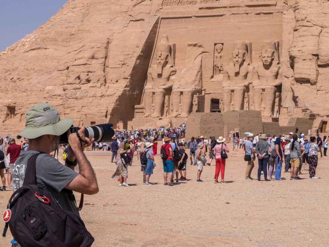 إيرادات السياحة في مصر تسجل 14.4 مليار دولار خلال 9 أشهر من العام المالي