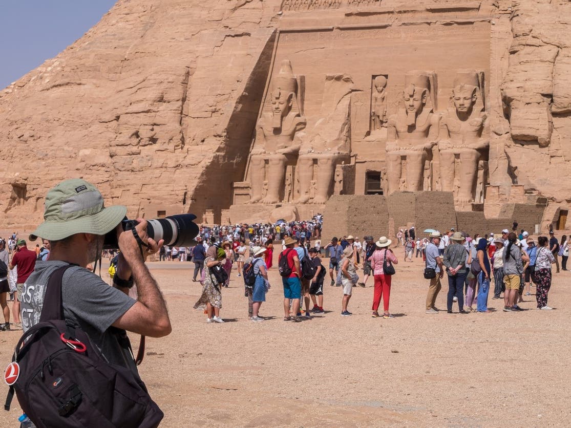 إيرادات السياحة في مصر تسجل 14.4 مليار دولار خلال 9 أشهر من العام المالي