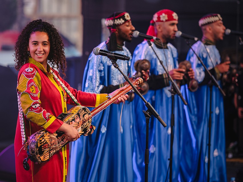 مدينة الرياح تنبض بإيقاعات العالم.. مهرجان كناوة يعود ببرمجة استثنائية