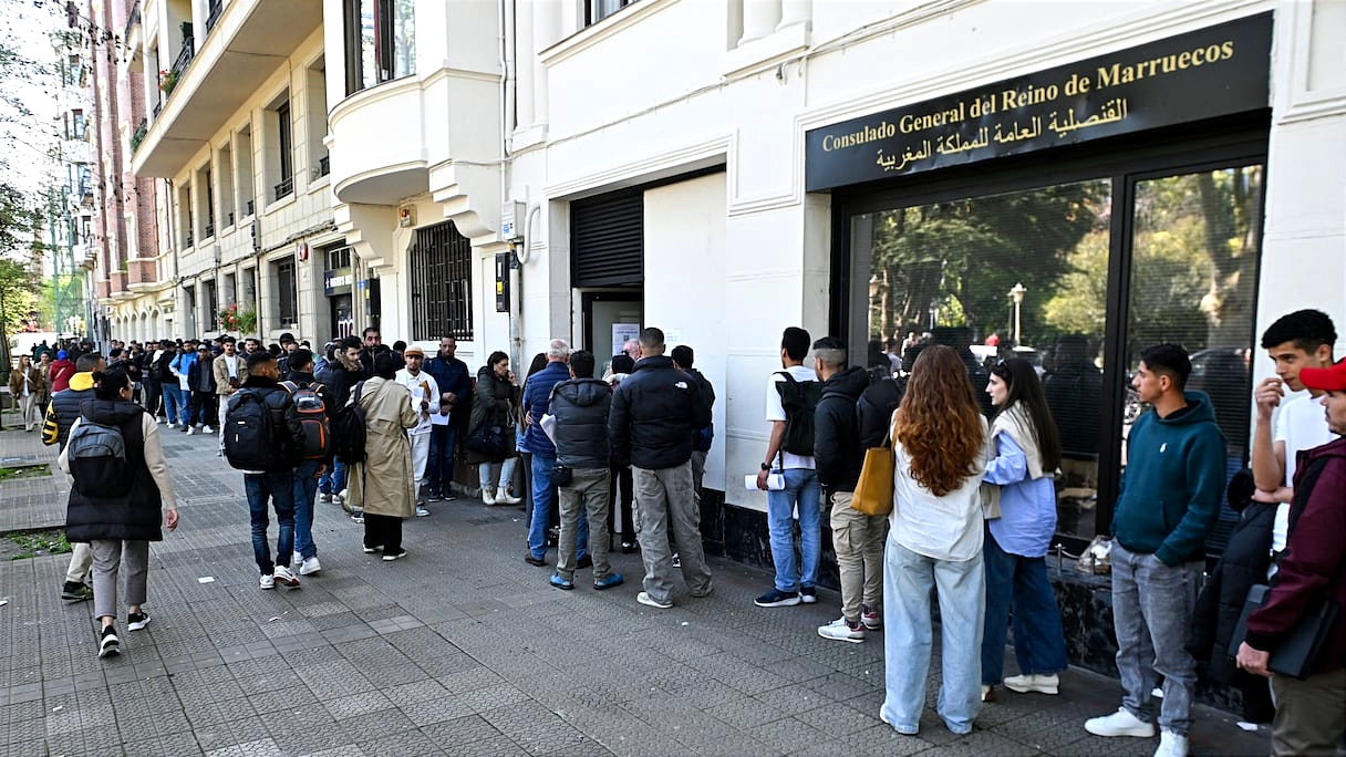 إسبانيا تمنح الإقامة لأكثر من 63 ألف مغربي.. والمغاربة ثاني أكبر المستفيدين من نظام الإقامة القانونية