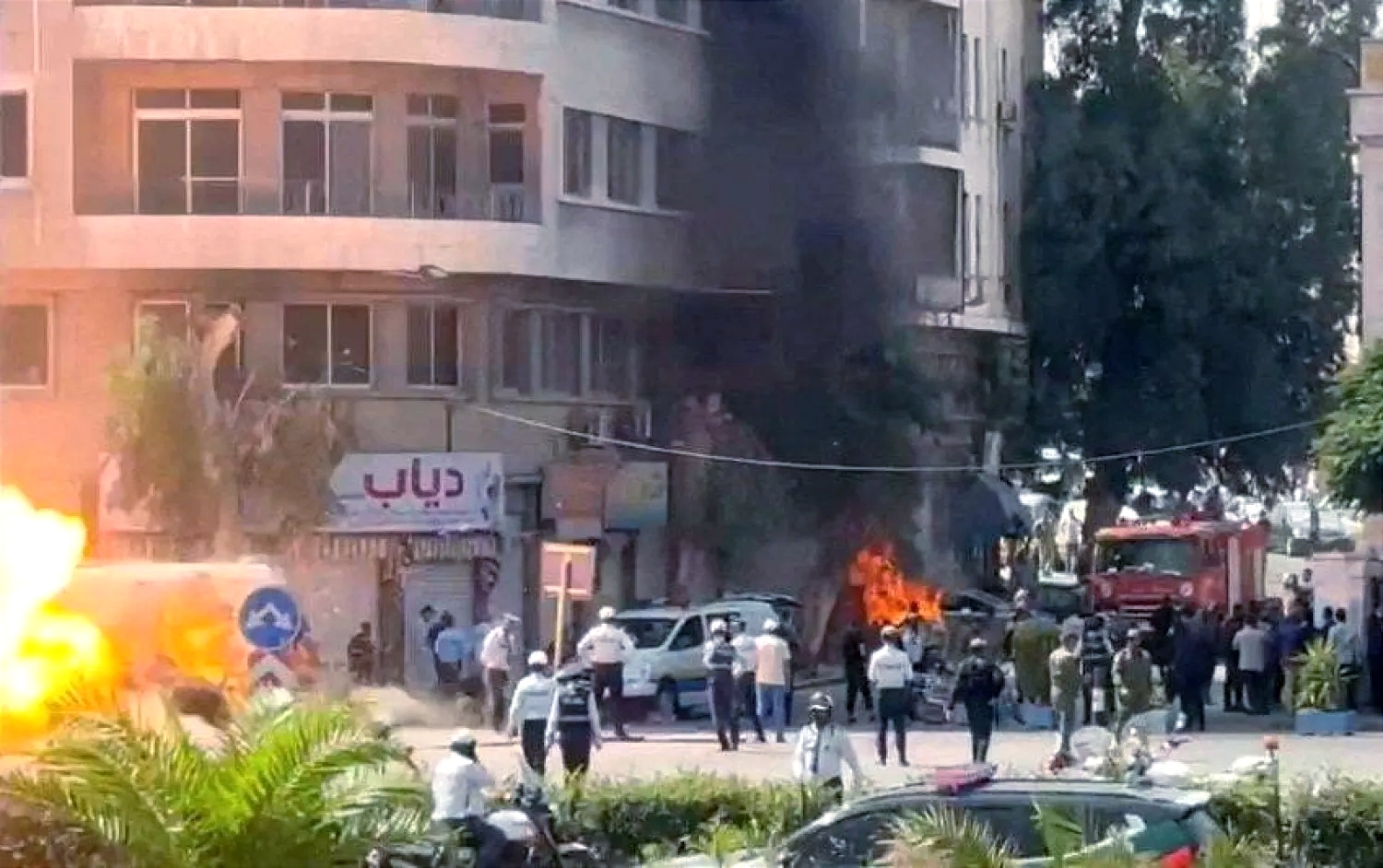 انفجاران يهزان محيط فندق إقامة ماكرون في دمشق والرئاسة الفرنسية تؤكد سلامة الرئيس