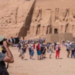 مصر تستقبل 12.8 مليون سائح خلال 9 أشهر.. وتستهدف 20 مليوناً في 2026