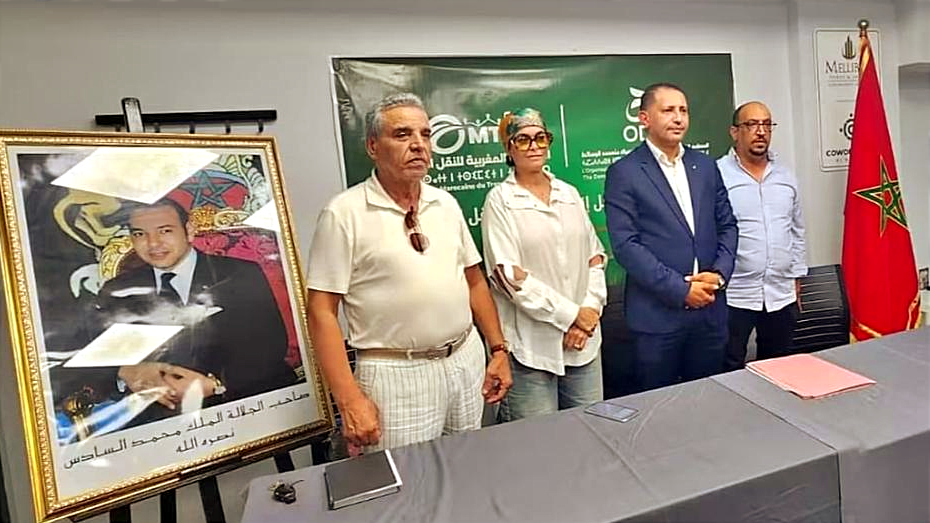 النقل السياحي بالمغرب يدق ناقوس الخطر.. المحروقات والتمويل وتجديد الأسطول في صدارة المطالب